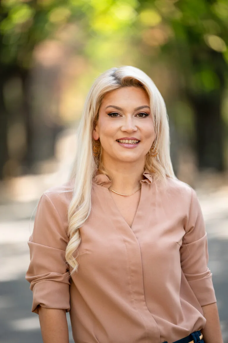 Despre Ruxandra Bulzan
